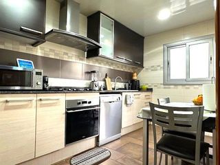 Casa adosada en venta en Centre en Sant Boi de Llobregat