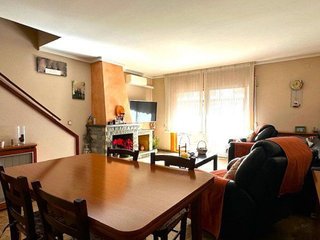 Casa adosada en venta en Centre en Sant Boi de Llobregat