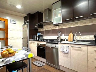 Casa adosada en venta en Centre en Sant Boi de Llobregat