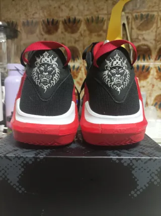 Nike Lebron Witness 7 Bred Talla 43