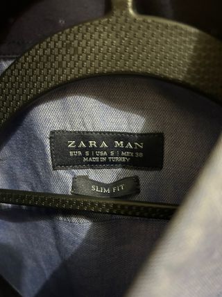 Camisa azul de vestir