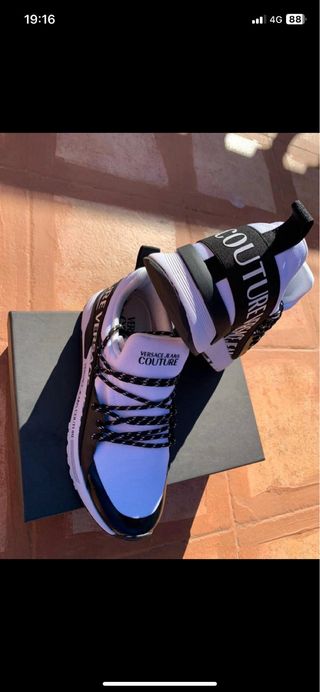 Zapatillas Versace Jeans Couture Blancas y Negras