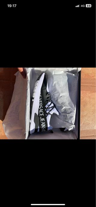 Zapatillas Versace Jeans Couture Blancas y Negras