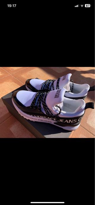 Zapatillas Versace Jeans Couture Blancas y Negras