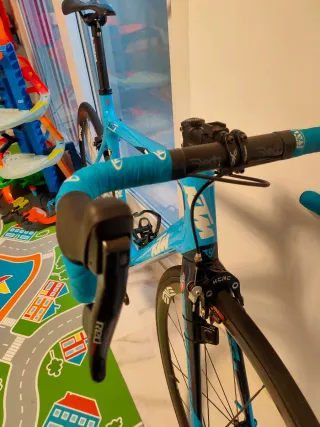 Bicicleta de carretera KTM Revelator