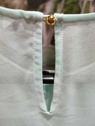 Blusa EXCLUSIVE COLECCIÓN Turquesa claro y Negro.