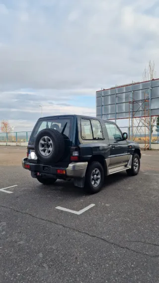 Mitsubishi Montero 2001