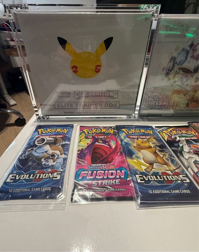 Lote Pokemon @Dylan: Celebrations etc