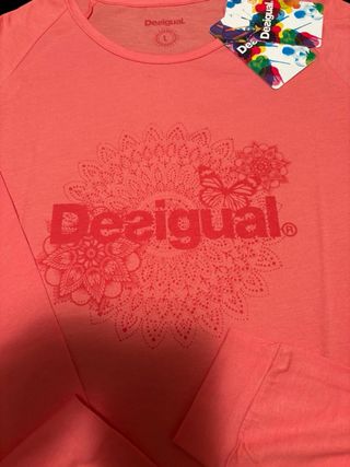 Camiseta Desigual Talla L Estampado Mariposa