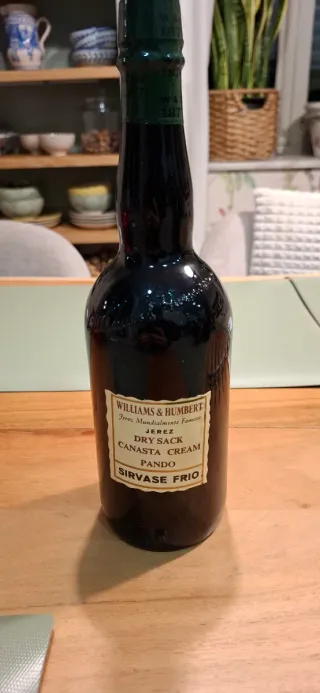 Lote 3 Botellas Vino Antiguo: Pando, Malaga, Porto