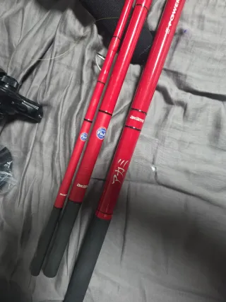 Caña Surfcasting Akami Flame 4.20m + Carrete