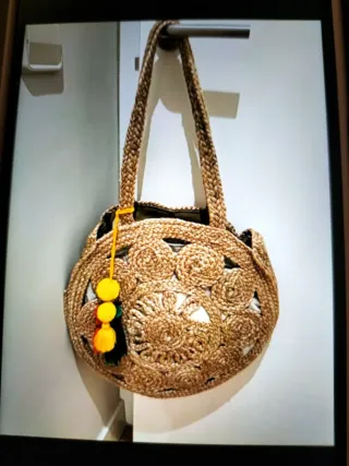 Bolso de Yute con Pompones