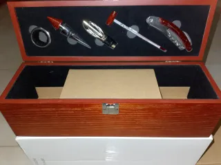 Kit vino legno e metallo