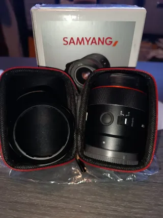 Objetivo Samyang AF 24mm F1.8
