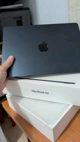 VALORACIONES! MacBook AIR M2 8GB/256GB AZUL