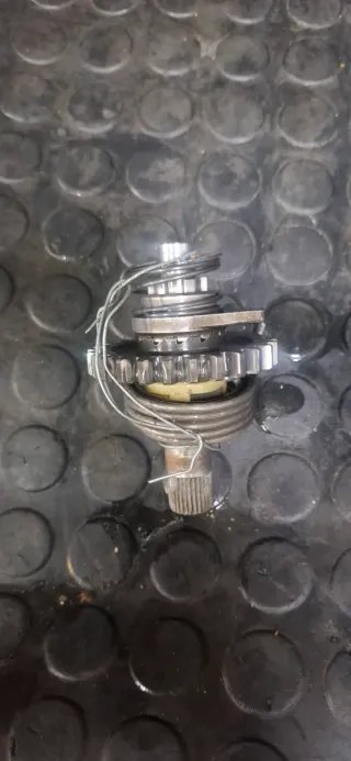 Trinquete eje arranque Suzuki RM 125 90