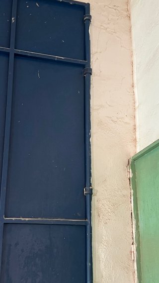 Puerta de nave industrial