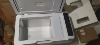 Nevera Camping Vevor 22L 12/220V Compresor