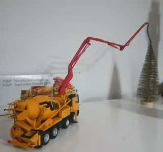 Betopompa Mercedes Conrad 1:50 Con scatola origina