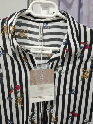 Camisa rayas y flores
