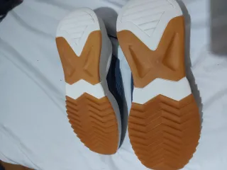 Zapatillas Unit azules y blancas