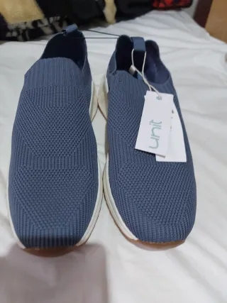 Zapatillas Unit azules y blancas
