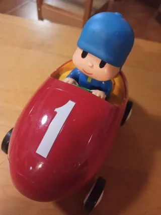 Coche Pocoyo Rojo