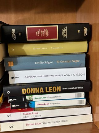 colección de varios libros