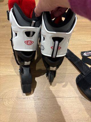 Patines en línea ajustables hasta 76 mm nuevos