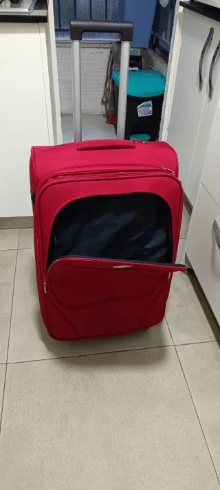 Maleta de viaje 4 ruedas color granate