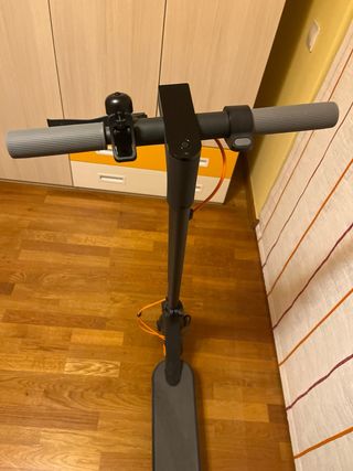 Patinete eléctrico Xiaomi 4 Go. usado solo 2 veces