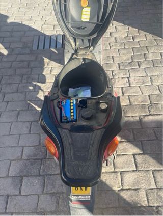 Piaggio Typhoon 49cc Roja