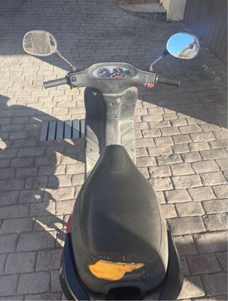 Piaggio Typhoon 49cc Roja