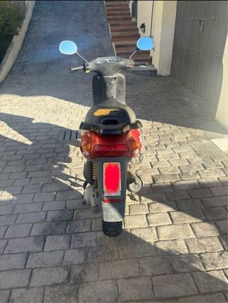 Piaggio Typhoon 49cc Roja