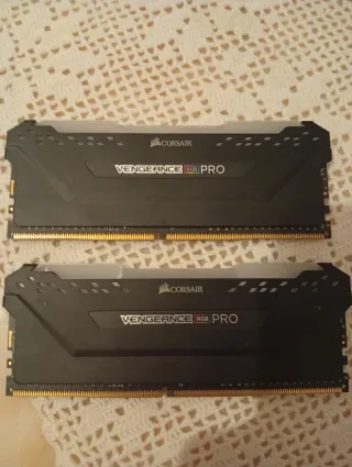 Kit Corsair DDR4 RAM 16GB (2x8GB) 3600MHz