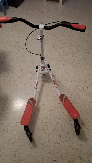 Patinete 3 ruedas rojo
