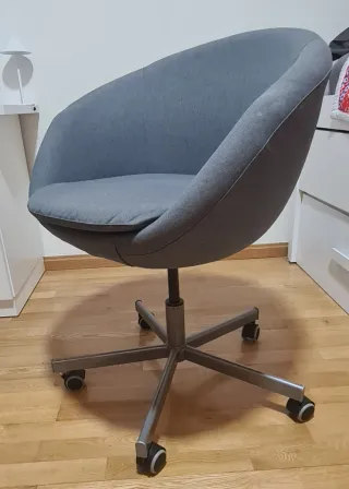 Silla giratoria IKEA SKRUVSTA Negra/Gris