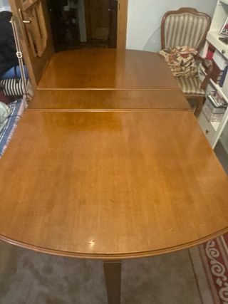 Mesa de comedor extensible de madera