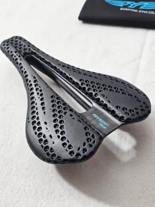 Selim de Carbono 3D para Bicicleta