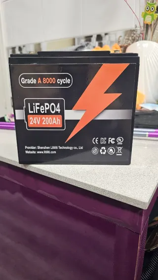 Batería LiFePO4 24V 200Ah Nueva