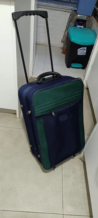 Maleta de viaje 2 ruedas azul y verde