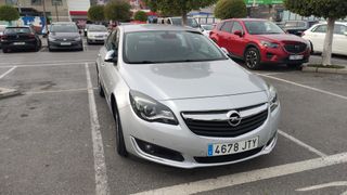 Opel Insignia Limousine HB muy cuidado. Motor GM