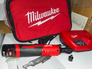 Llave Carraca Milwaukee M12 IR-201B 3/8 47Nm