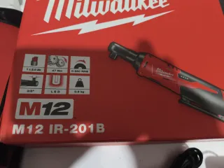 Llave Carraca Milwaukee M12 IR-201B 3/8 47Nm