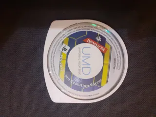 Pro Evolution Soccer 2013 PSP UMD