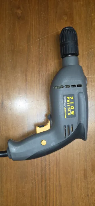 Taladradora Carrefour 230W