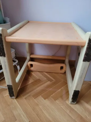 Pupitre infantil Jané