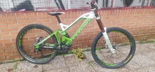 Mondraker Summum Descenso