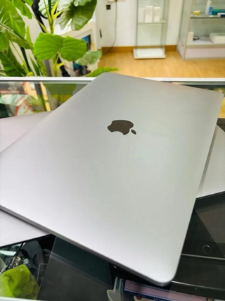 MacBook Pro 13 2020 A2289 i5 8GB 256GB
