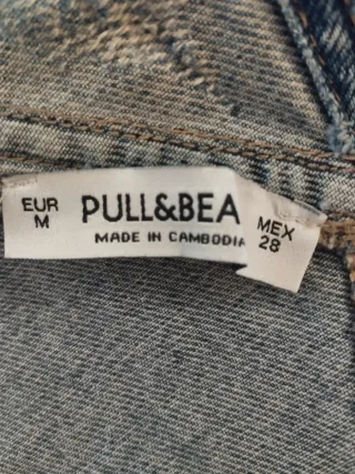 Vestido peto vaquero corto desgastado